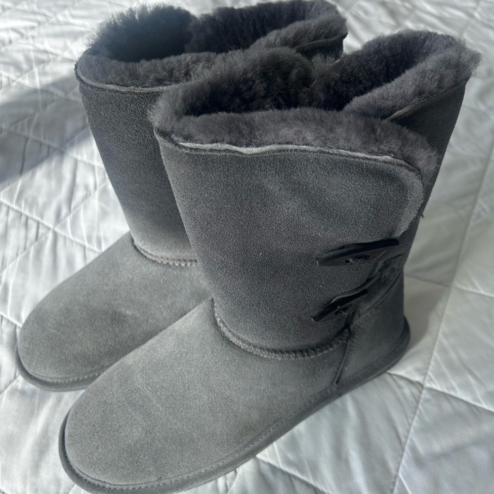 BearPaw Charcoal Winter Boots